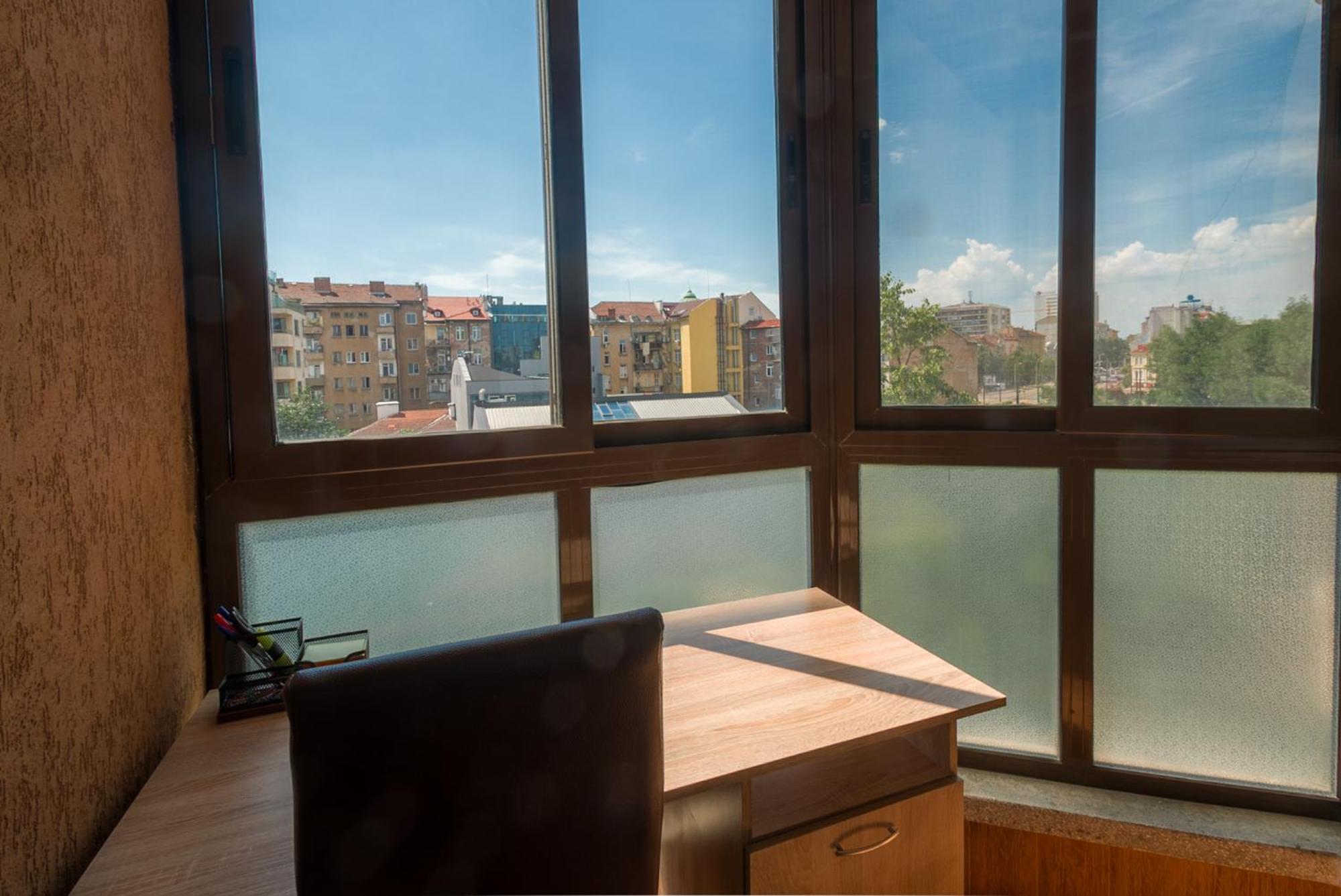 Top Center Spacious Apartment With Ac And Free Underground Parking 소피아 외부 사진