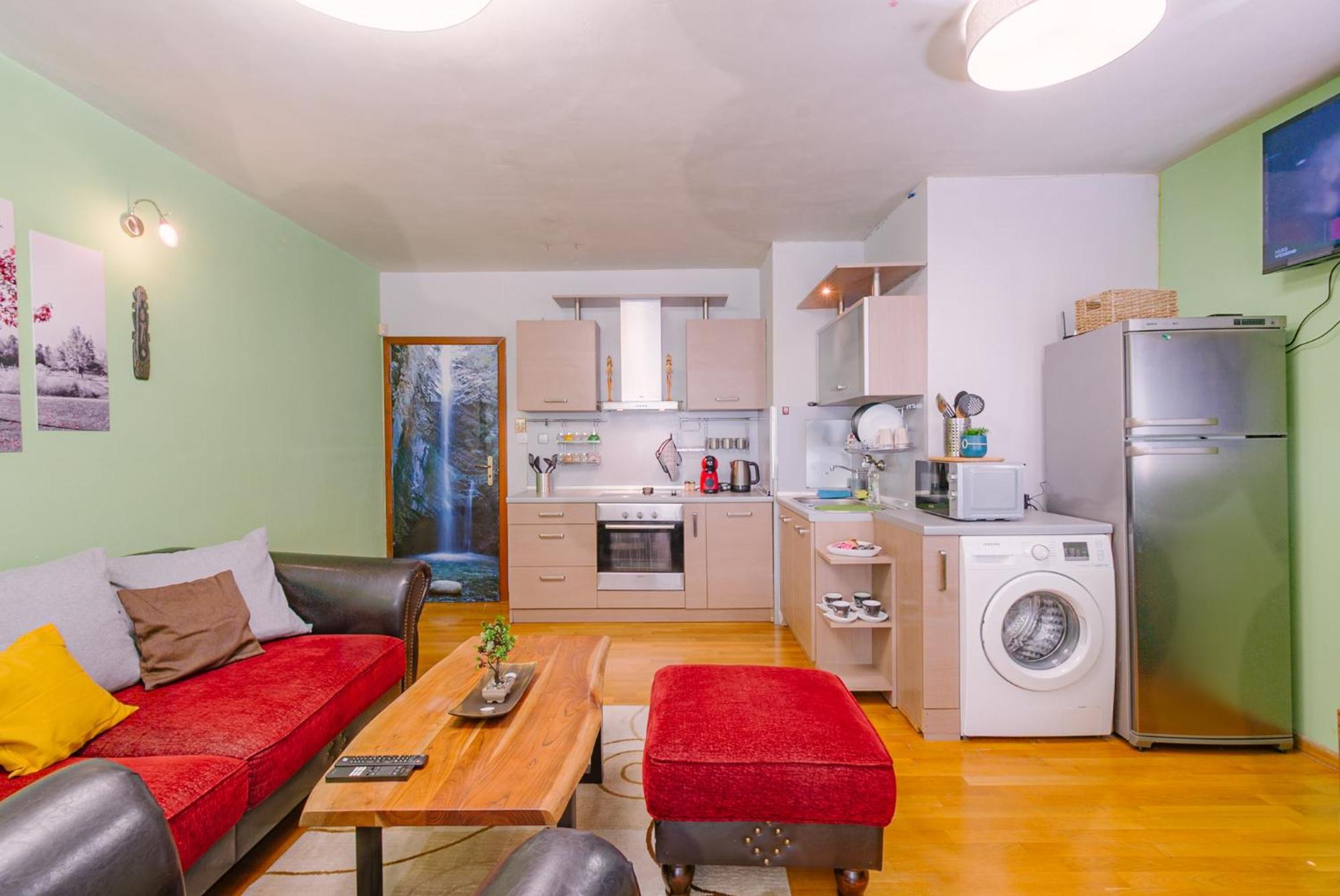 Top Center Spacious Apartment With Ac And Free Underground Parking 소피아 외부 사진