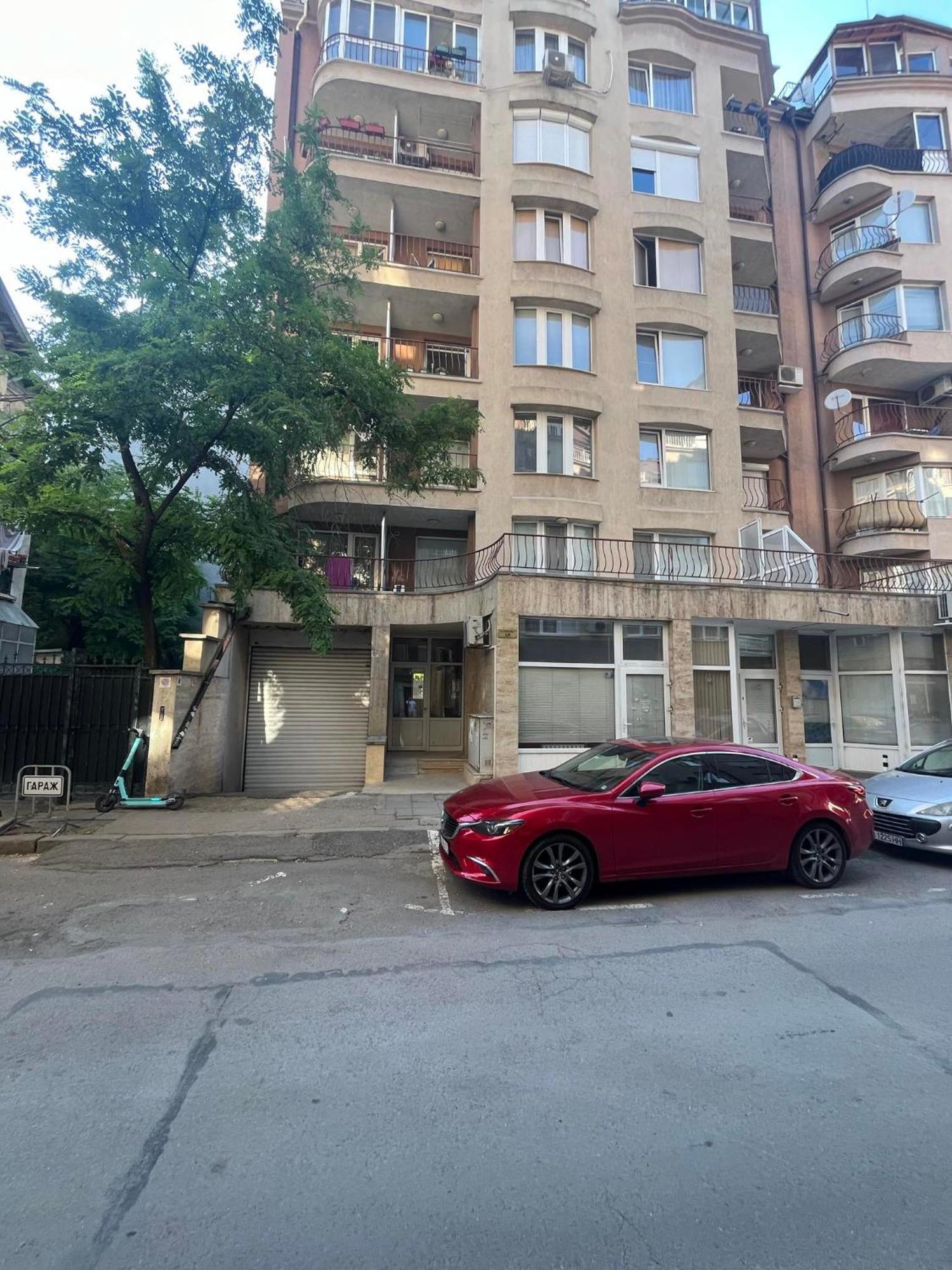 Top Center Spacious Apartment With Ac And Free Underground Parking 소피아 외부 사진